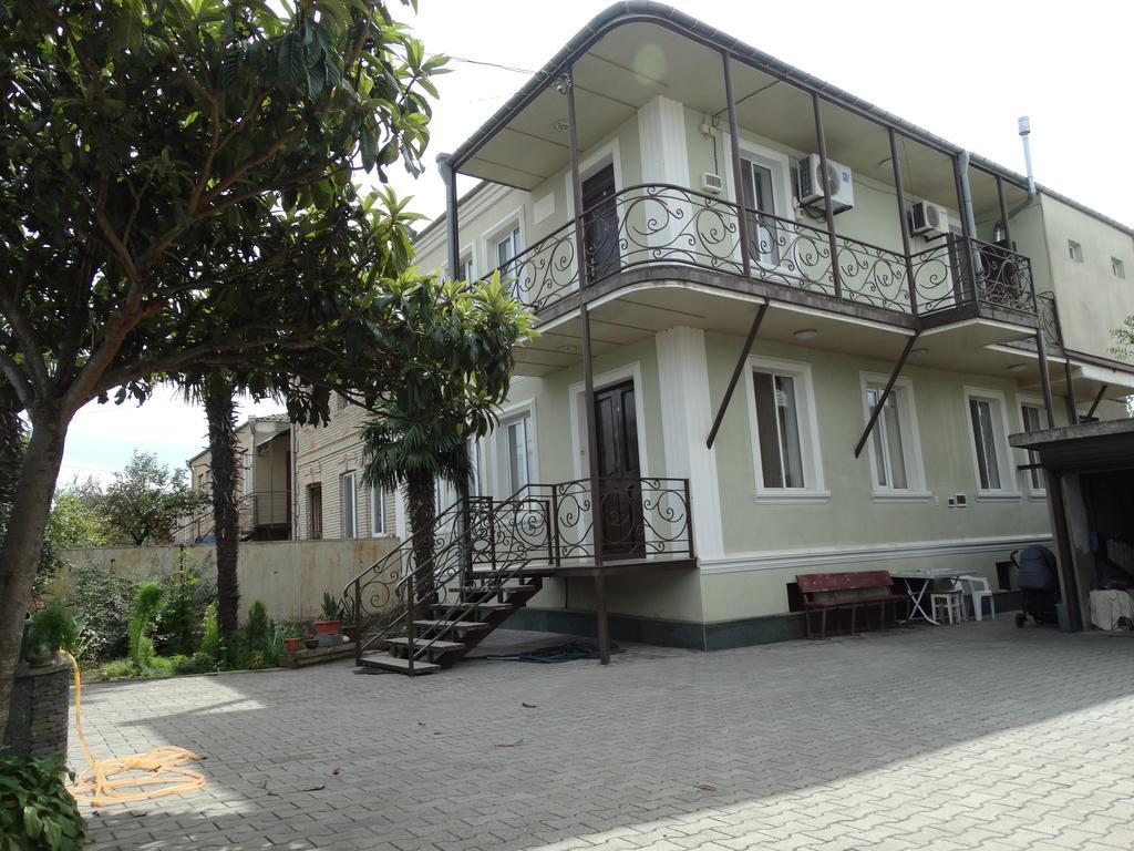 Hotel Sano Кутаїсі Екстер'єр фото