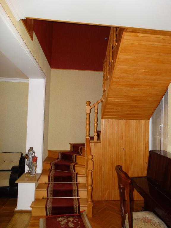 Hotel Sano Кутаїсі Екстер'єр фото
