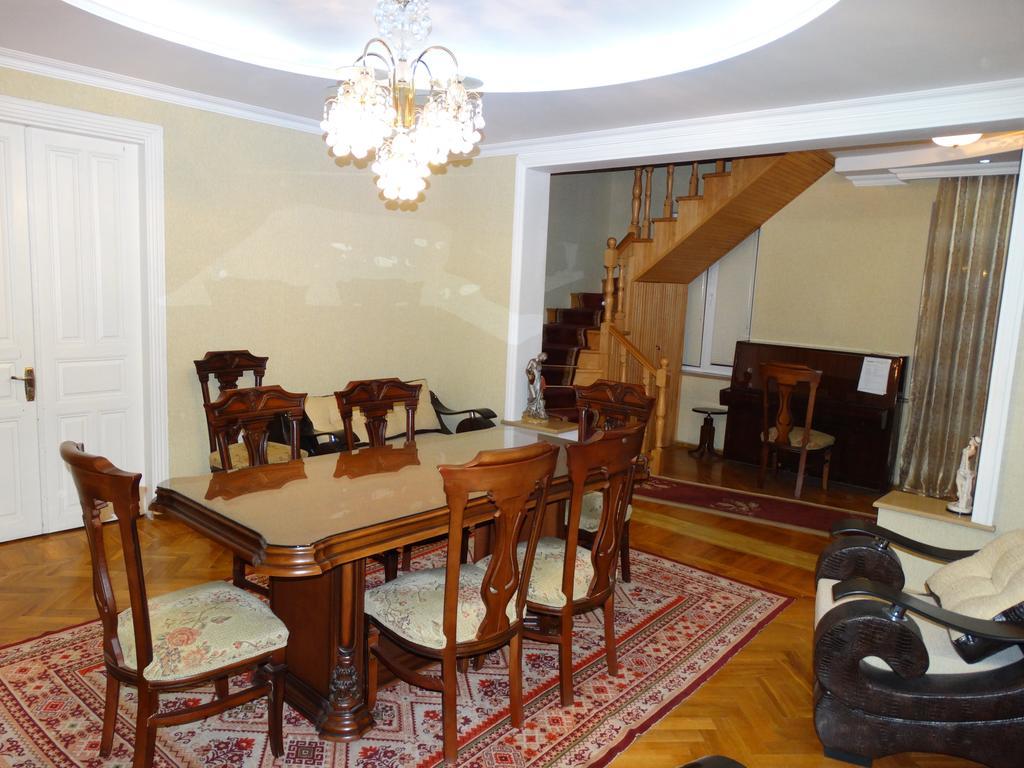 Hotel Sano Кутаїсі Екстер'єр фото