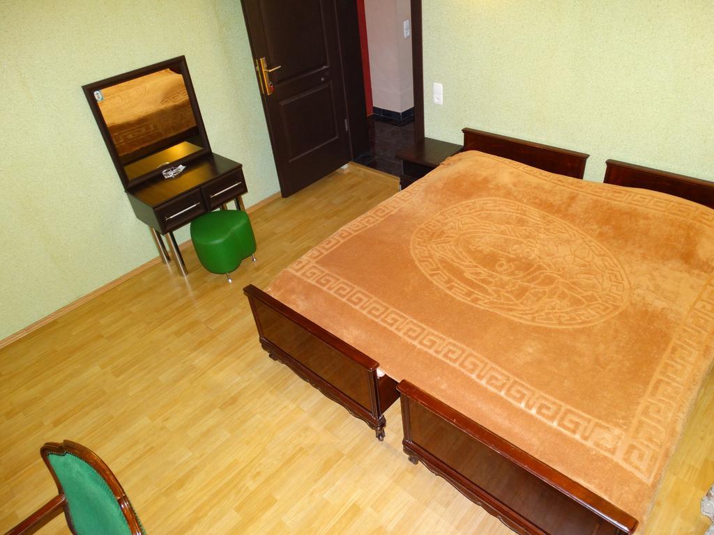 Hotel Sano Кутаїсі Номер фото