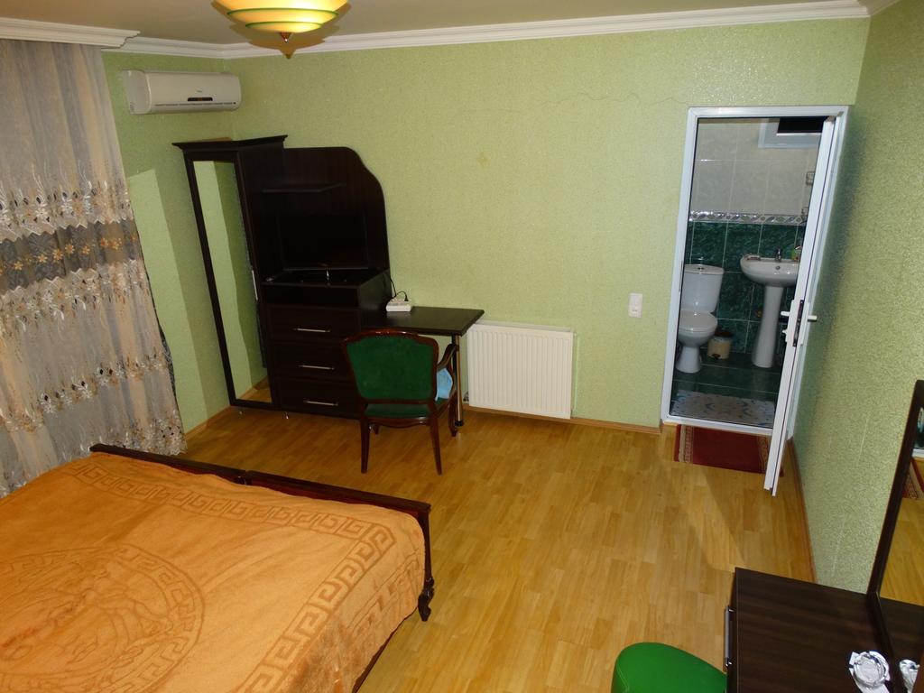 Hotel Sano Кутаїсі Номер фото
